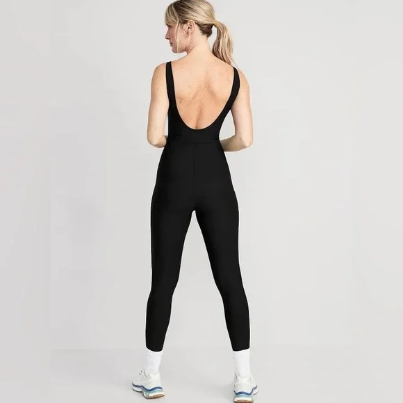 Old Navy Black Petite Body Suit - Picture 6 of 6